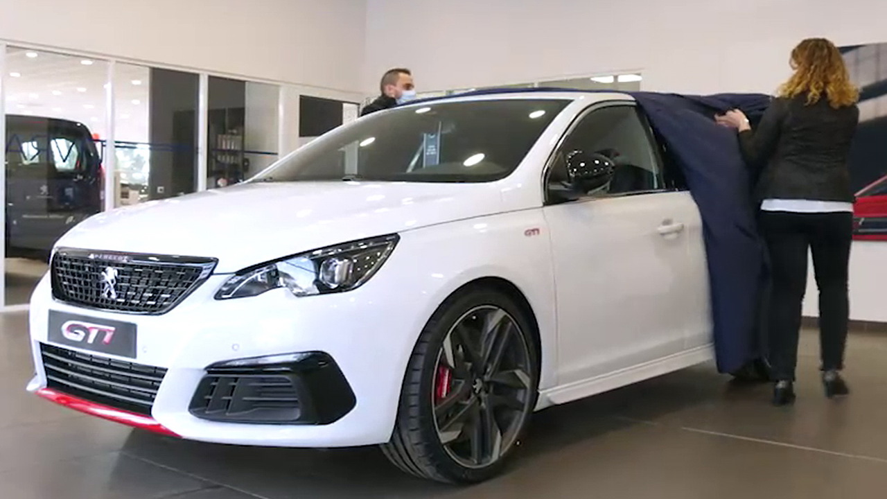 Το τελευταίο Peugeot 308 GTi παραδόθηκε στον ιδιοκτήτη του!