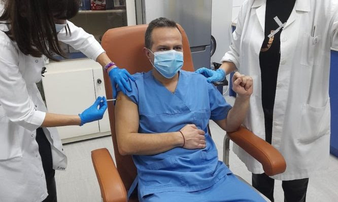 ΠΙΣ: «Τον … Μάρτιο κλείνονται τα ραντεβού για την πρώτη δόση των ιδιωτών γιατρών»