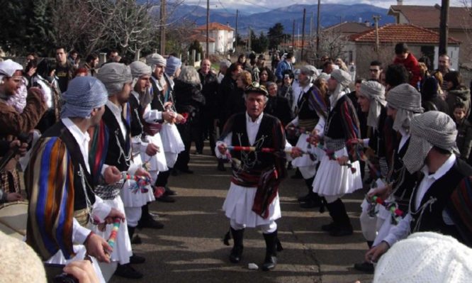 Ραγκουτσάρια, γιάλα- γιάλα και… μπαμπούγερα – Τα πιο περίεργα έθιμα των Φώτων