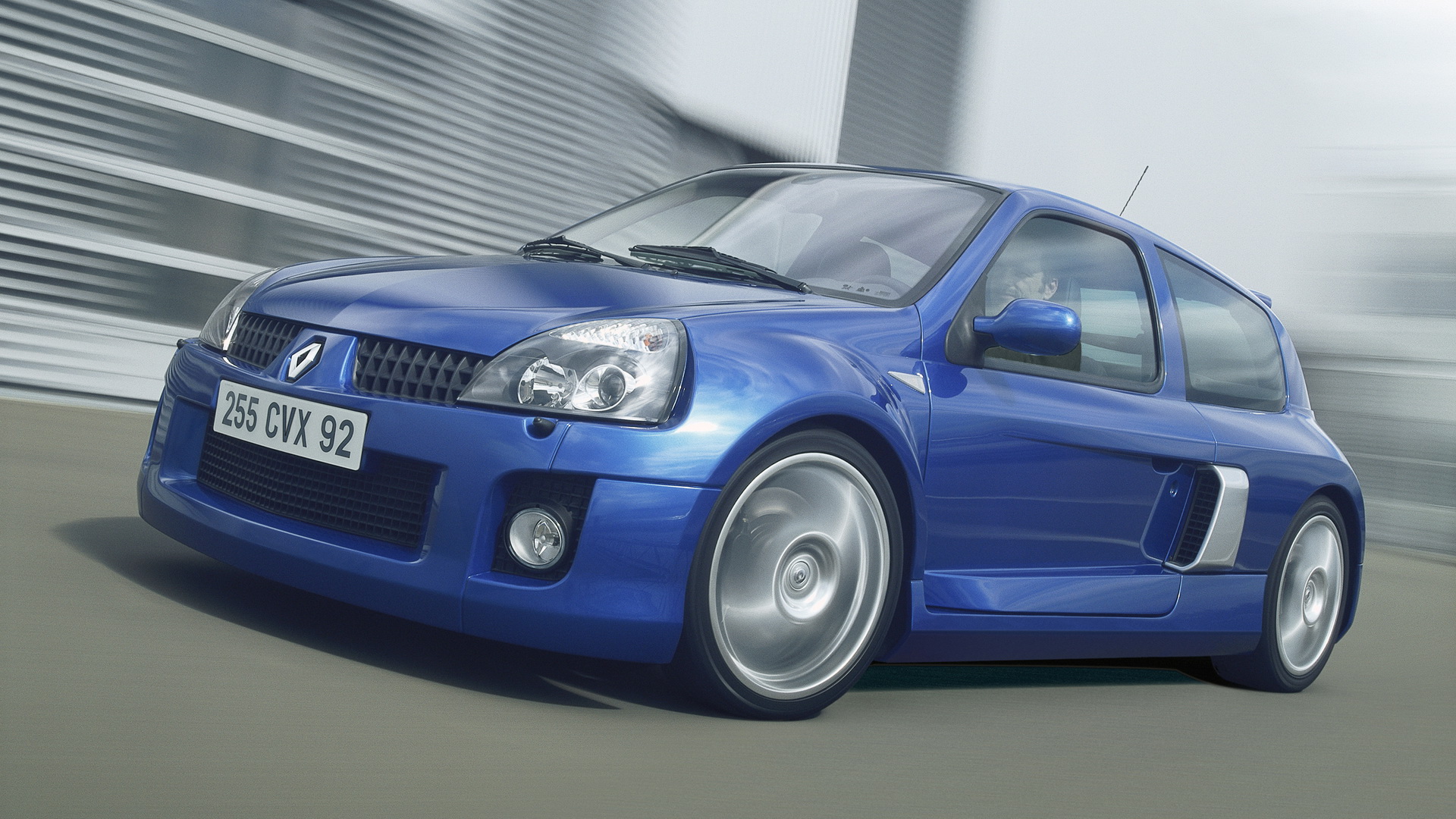 To Renault Clio V6 έκλεισε τα 20!