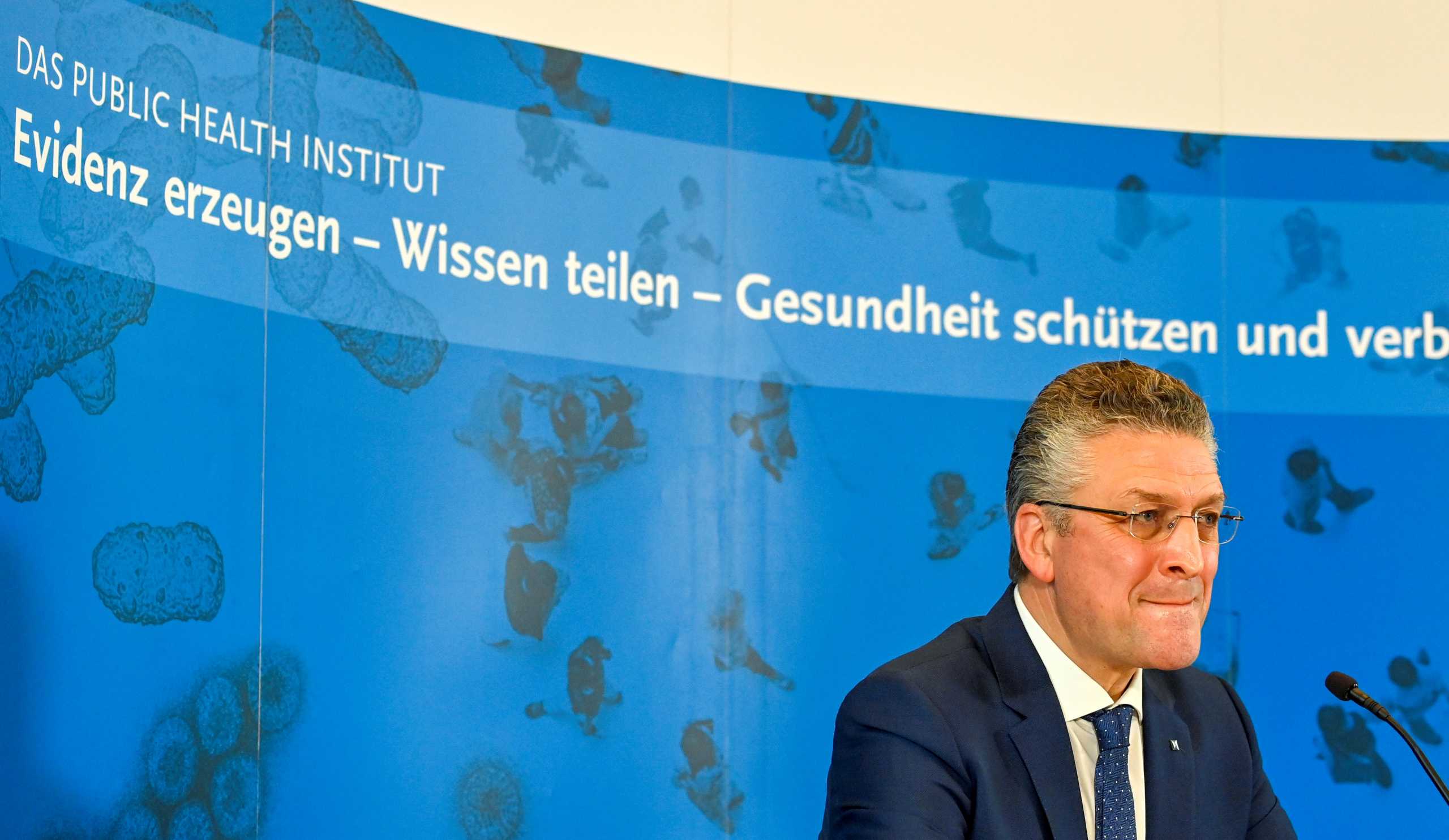 Lothar Wieler, the head of Germany's Robert Koch Institute (RKI) for disease control, attends a news conference, amid the coronavirus disease (COVID-19) pandemic, in Berlin, Germany January 14, 2021. John Macdougall