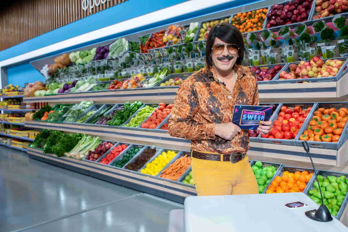 Ο Tonis Sfinos ανοίγει καθημερινά το Supermarket