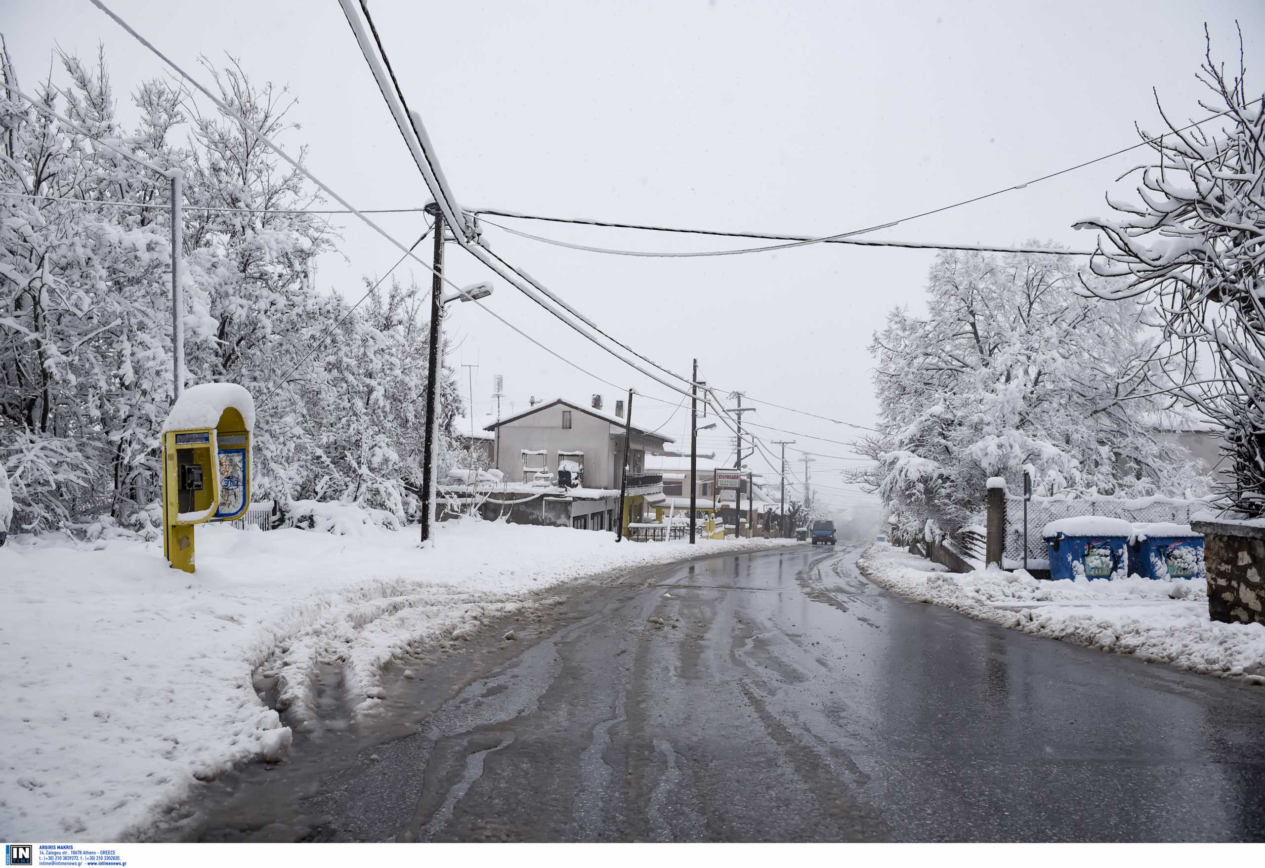 Κακοκαιρία «Μήδεια»: Προ των πυλών ισχυρός χιονιάς με πολικές θερμοκρασίες – Πότε και πού θα χτυπήσει (pics, vid)