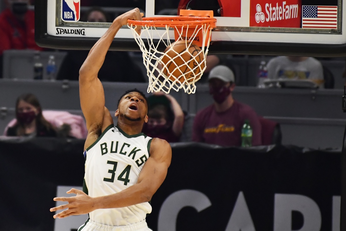 Feb 5, 2021; Cleveland, Ohio, USA; Milwaukee Bucks forward Giannis Antetokounmpo (34) dunks during the second quarter against the Cleveland Cavaliers at Rocket Mortgage FieldHouse. Mandatory Credit: Ken Blaze-USA TODAY Sports