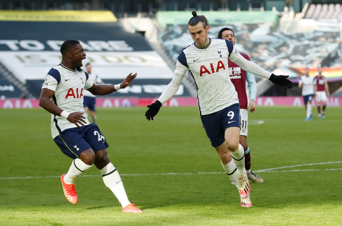Soccer Football - Premier League - Tottenham Hotspur v Burnley - Tottenham Hotspur Stadium, London, Britain - February 28, 2021 Tottenham Hotspur's Gareth Bale celebrates scoring their fourth goal with Serge Aurier Pool via REUTERS