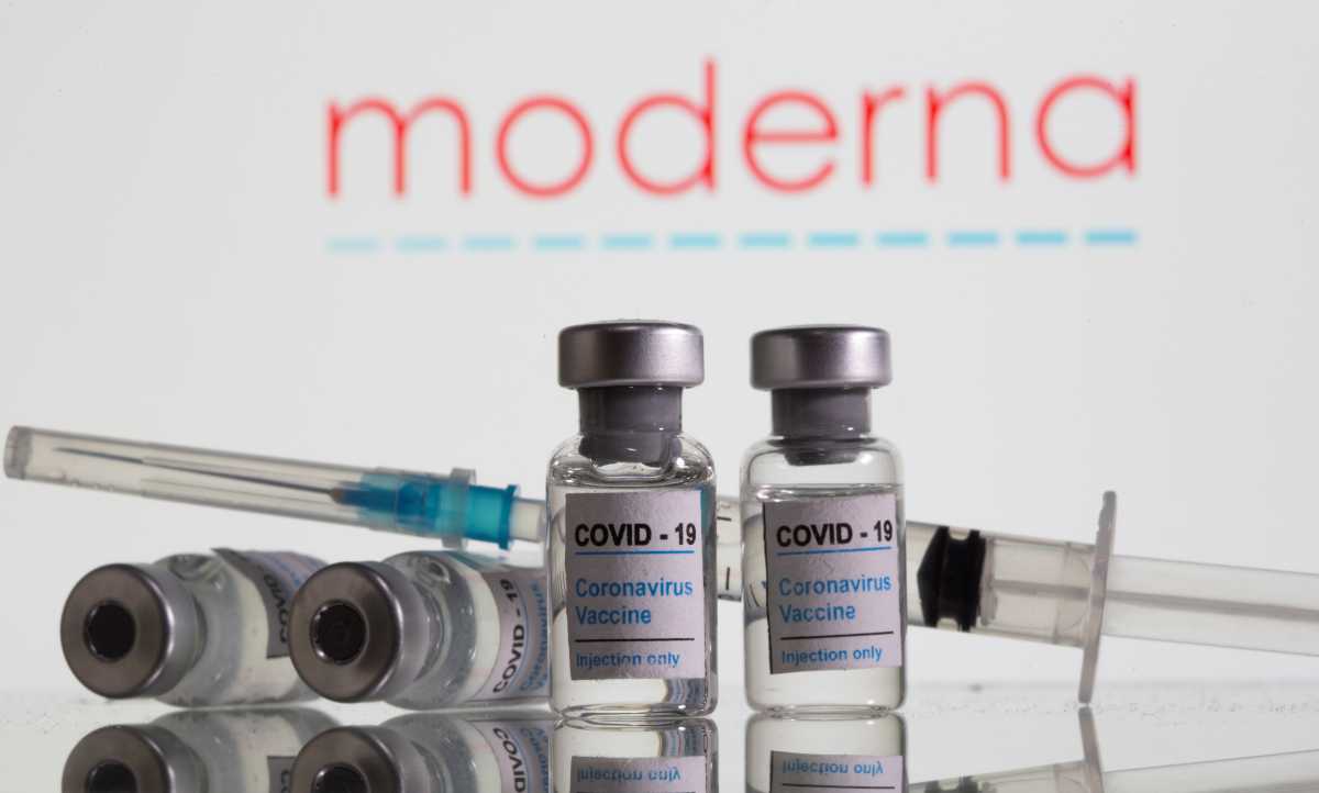 Κορονοϊός: 3η δόση εμβολίου της Moderna προστατεύει από μεταλλάξεις