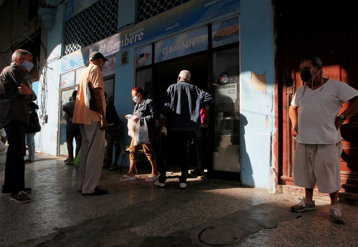 Ο κορονοϊός «θερίζει» και στην Κούβα: Πάνω από 1.000 κρούσματα για δεύτερη φορά
