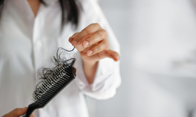 Κορονοϊός: Αυτό το μακροχρόνιο σύμπτωμα είναι συχνότερο στις γυναίκες