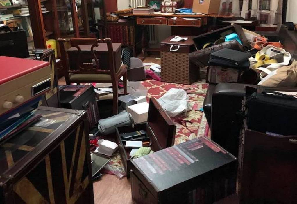 Θεσσαλονίκη: Οι διαρρήκτες έκαναν αγνώριστο και άφησαν το σπίτι της γυναίκας σε αυτή την κατάσταση (pics)