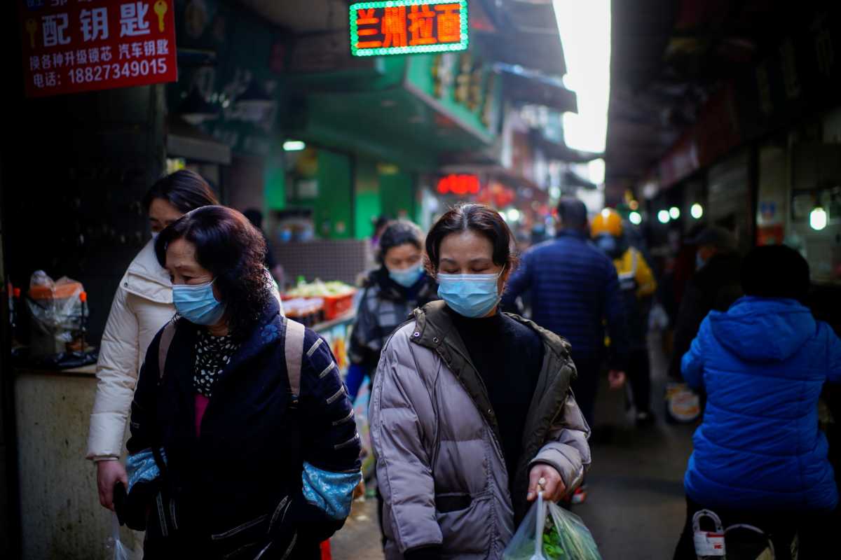 Κορονοϊός – Κίνα: Χιλιάδες μηνύματα στον γιατρό που προειδοποίησε πρώτος για την πανδημία πριν 2 χρόνια