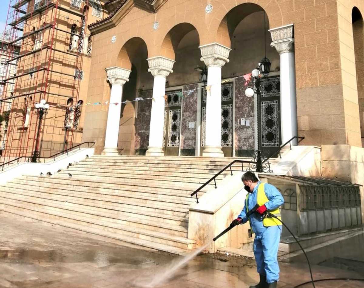 Δήμος Αθηναίων: Επιχείρηση απολύμανσης και καθαριότητας στον Άγιο Παντελεήμονα (pics)