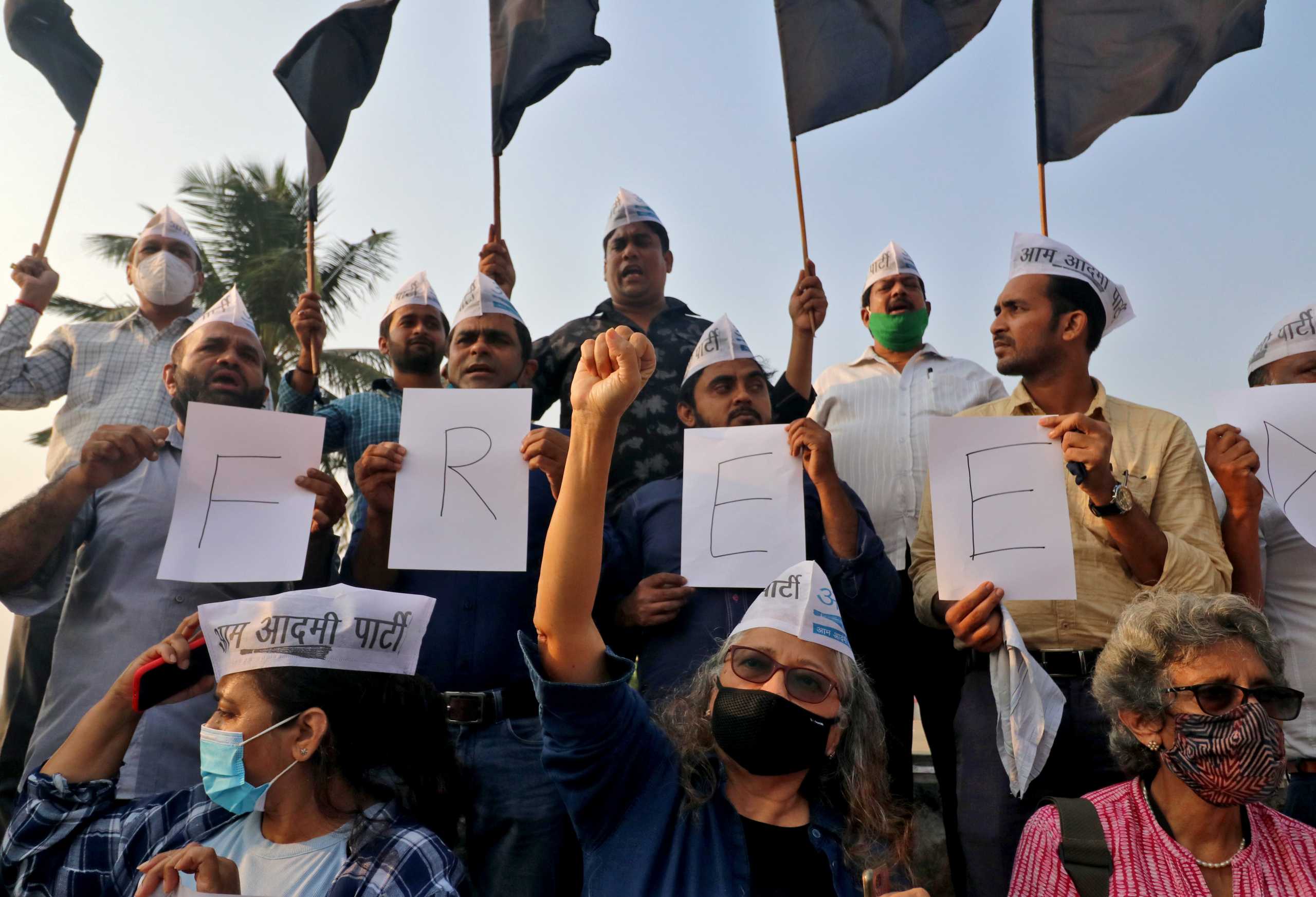 Ινδία: Κατακραυγή για την σύλληψη ακτιβίστριας που συνδέεται με το κίνημα της Γκρέτα Τούνμπεργκ