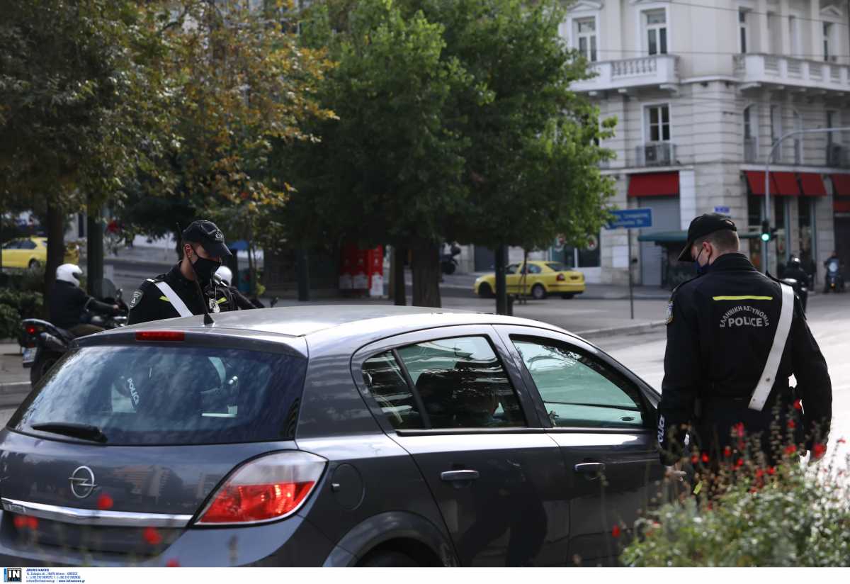 Lockdown: Τα πρόστιμα πέφτουν σαν το χαλάζι – Χειροπέδες σε 3 καταστηματάρχες