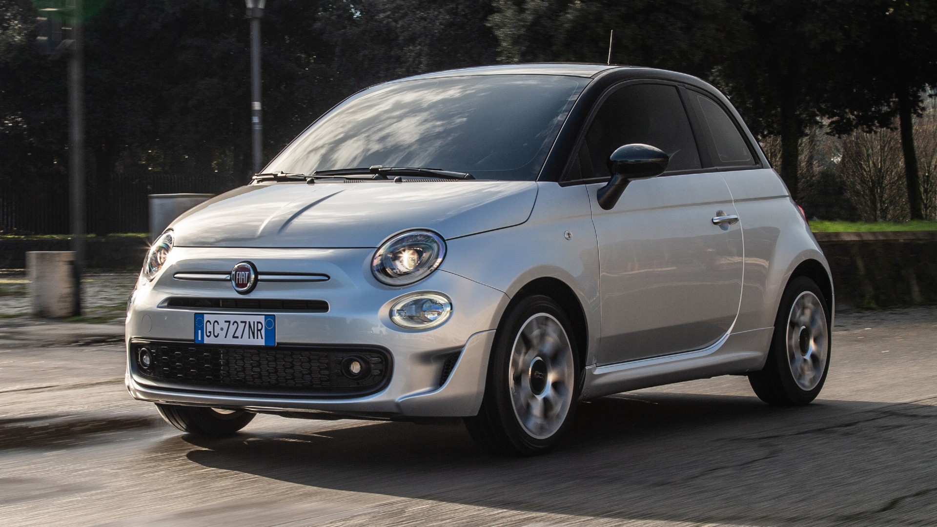 FIAT: Οι τιμές της ανανεωμένης γκάμας του 500 στην Ελλάδα
