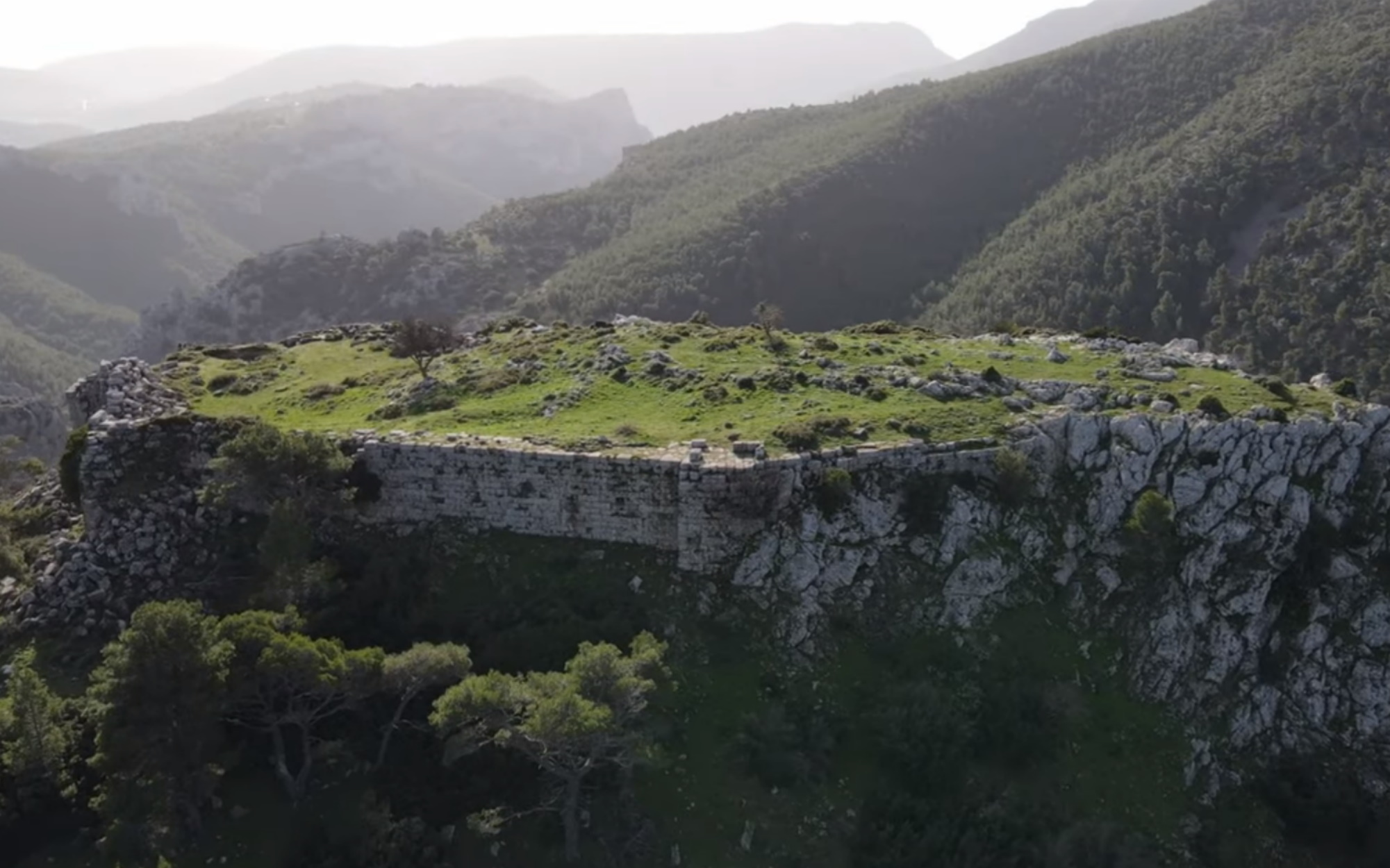 Το φρούριο της Αττικής που βρίσκεται εκεί 2.300 χρόνια
