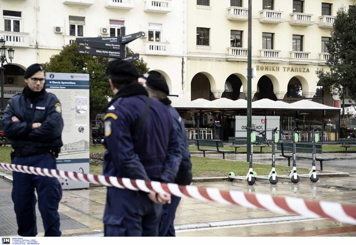 Θεσσαλονίκη: Τρόμος για τους υπαλλήλους της τράπεζας – Η εικόνα που τους «πάγωσε» νωρίς το πρωί