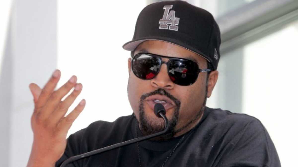 Ο Ice Cube θέλει να συναντήσει τον Τζο Μπάιντεν