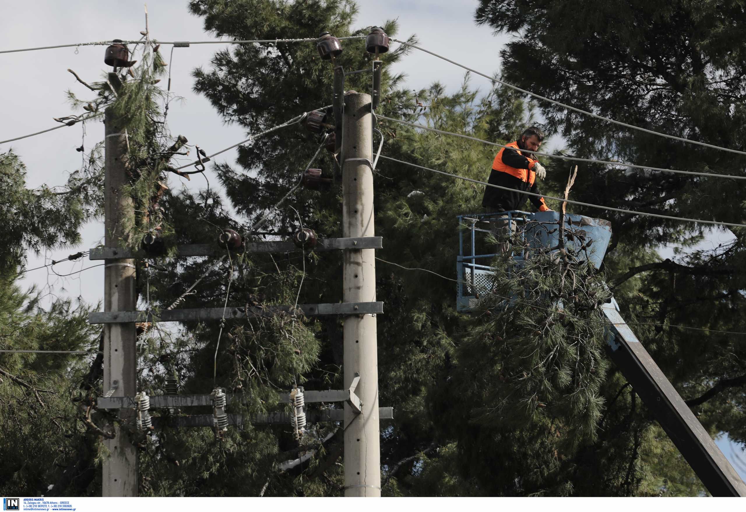 Κακοκαιρία – ΔΕΔΔΗΕ: Βήμα βήμα η διαδικασία αποζημίωσης – Τα ποσά και η προθεσμία δήλωσης των ζημιών