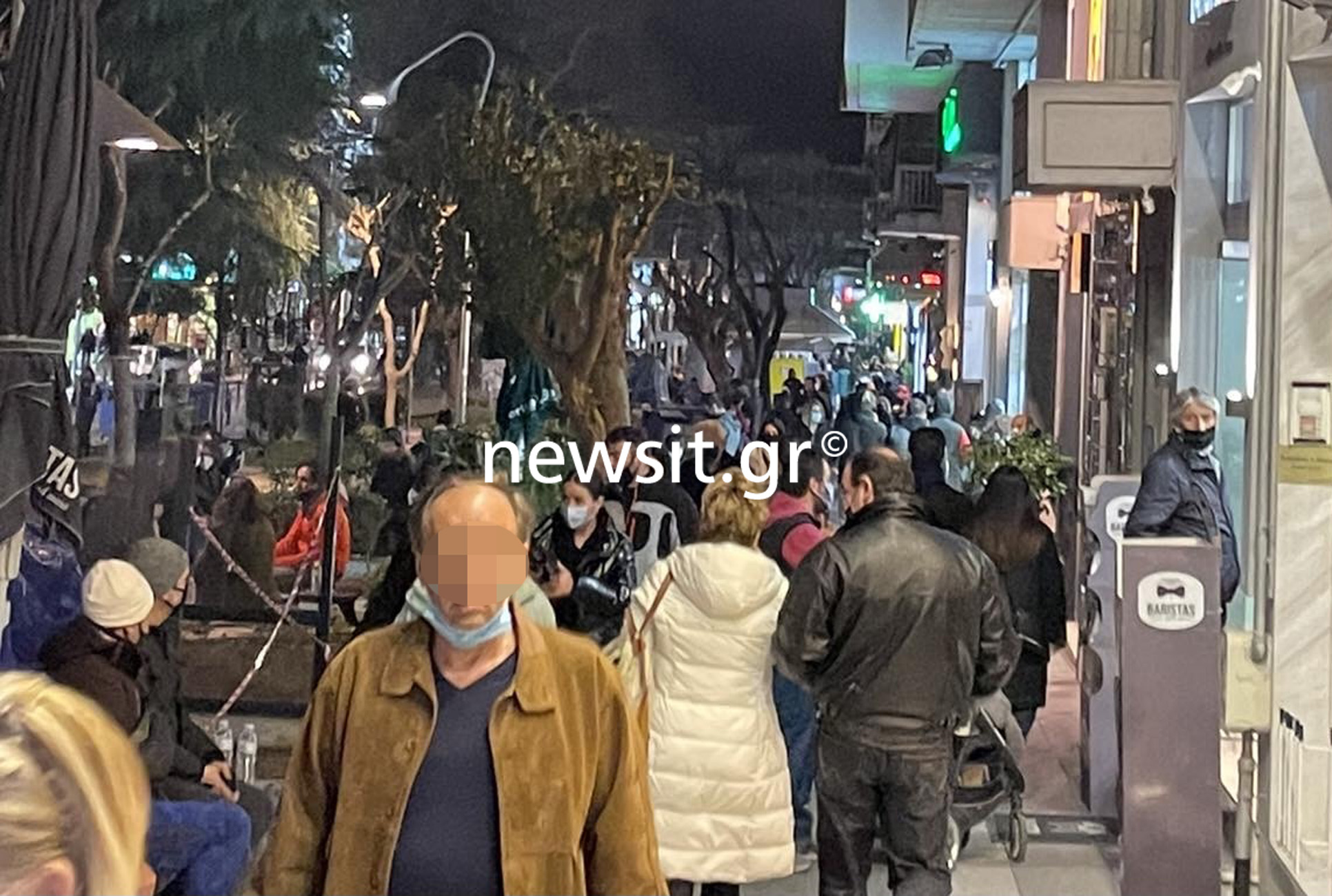 Καλαμαριά: Εικόνες συνωστισμού στον πεζόδρομο (pics)