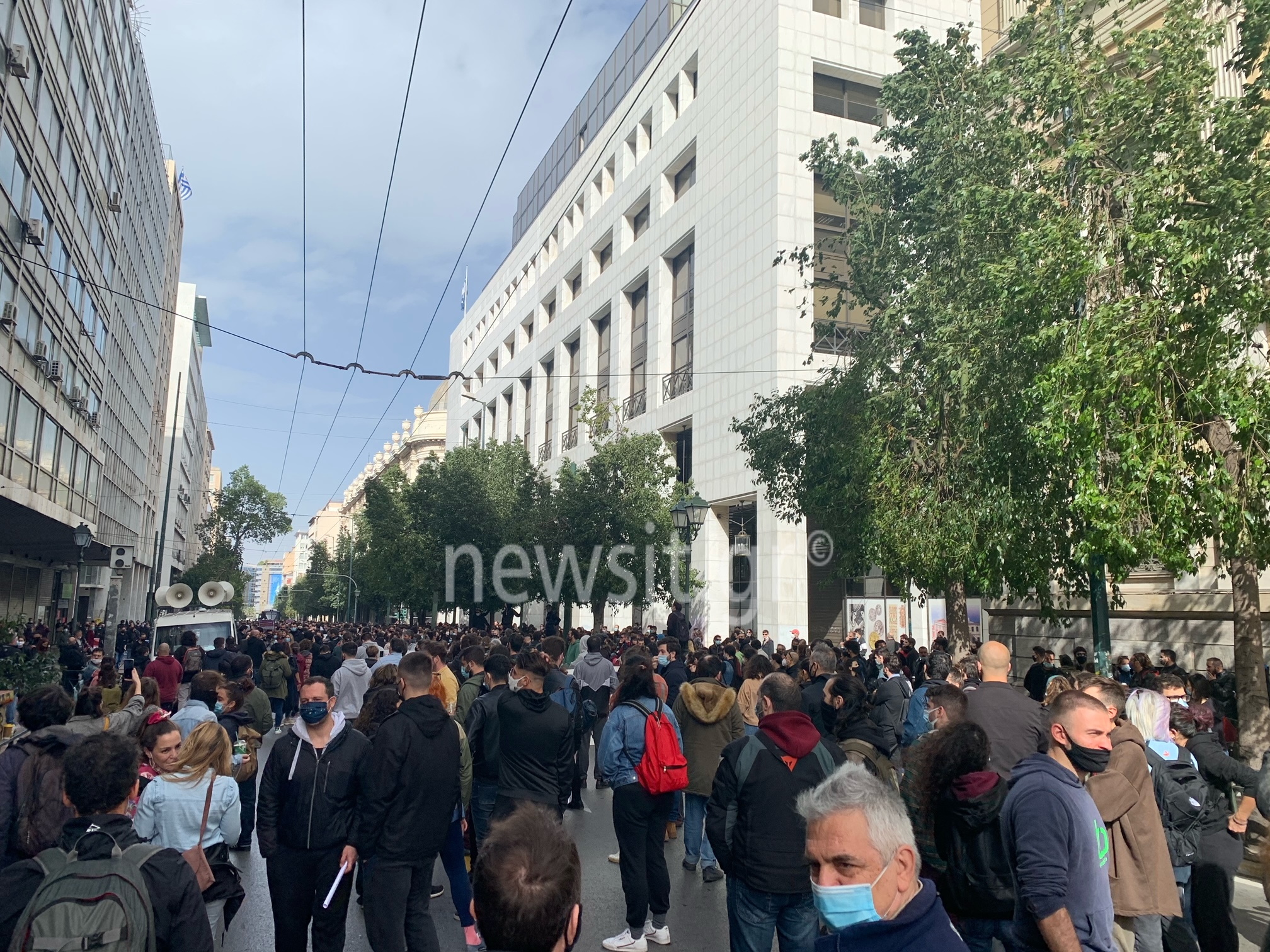Διαμαρτυρία καλλιτεχνών στο κέντρο της Αθήνας – Ζητούν μέτρα στήριξης