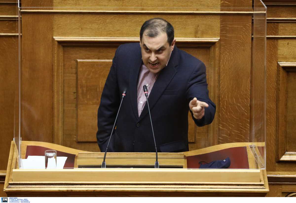 Ξέσπασμα Κατσαφάδου στη Βουλή: «Ο τρομοκράτης γιος βουλευτή του ΣΥΡΙΖΑ»