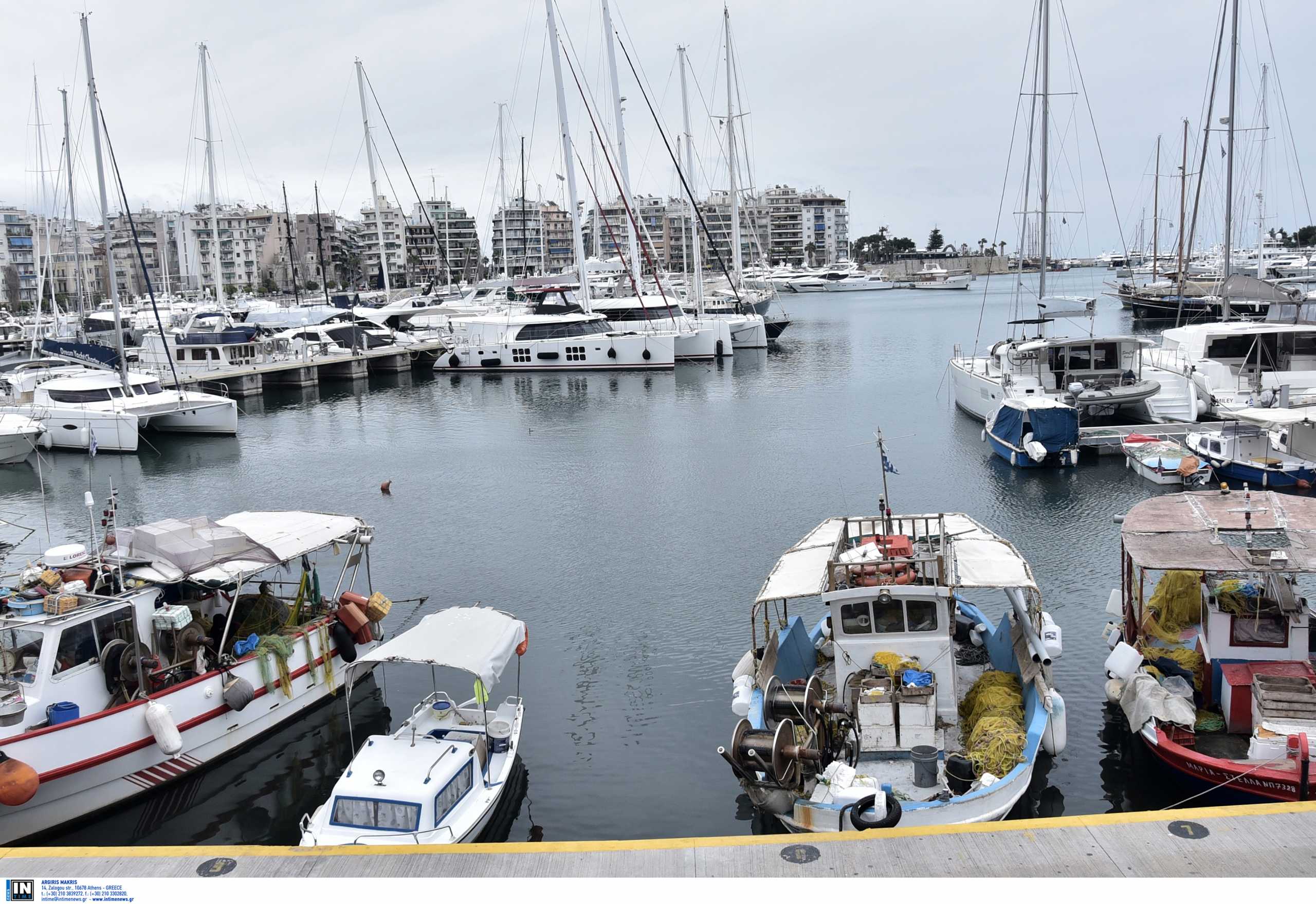 Πειραιάς: Εισροή υδάτων σε επιβατηγό τουριστικό σκάφος στη μαρίνα Ζέας