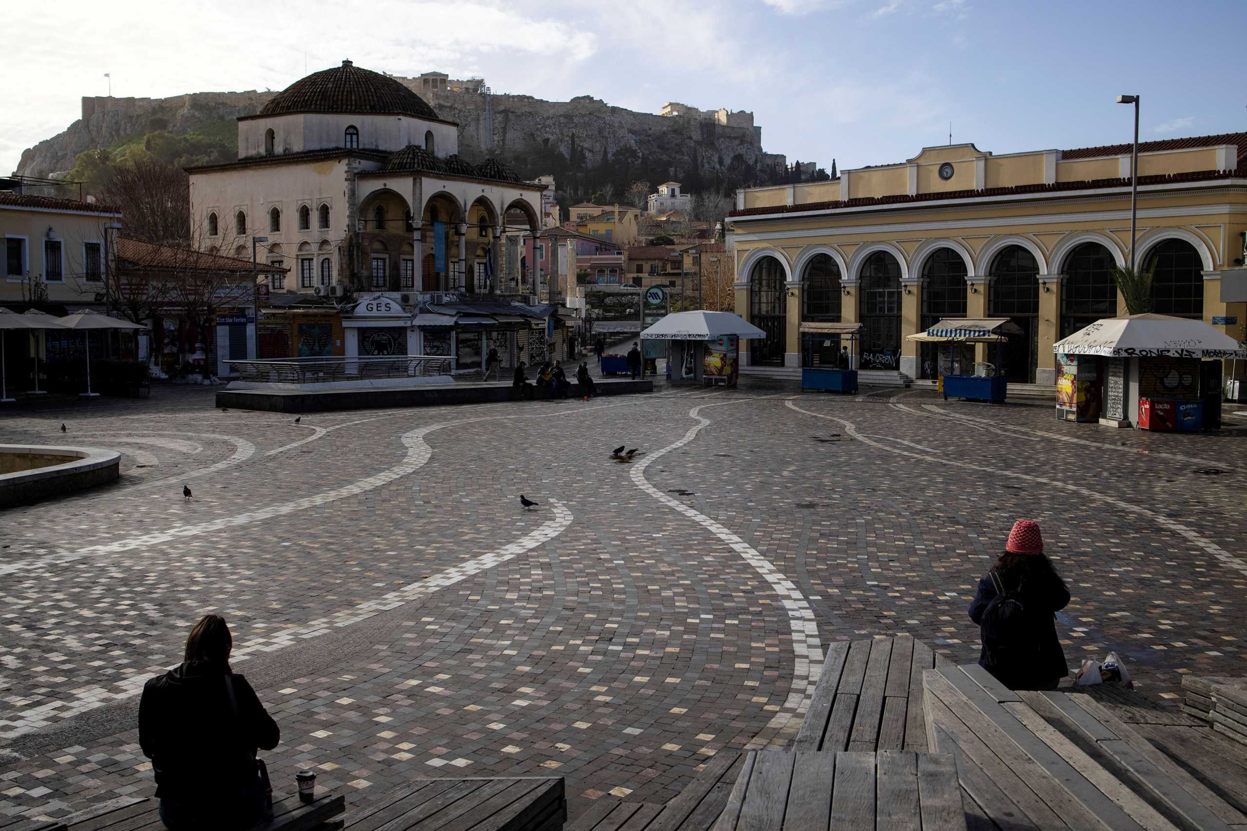 Lockdown: Κρίνεται η παράταση – «Με άρση ίσως δεν αντέξει το ΕΣΥ στην Αττική»