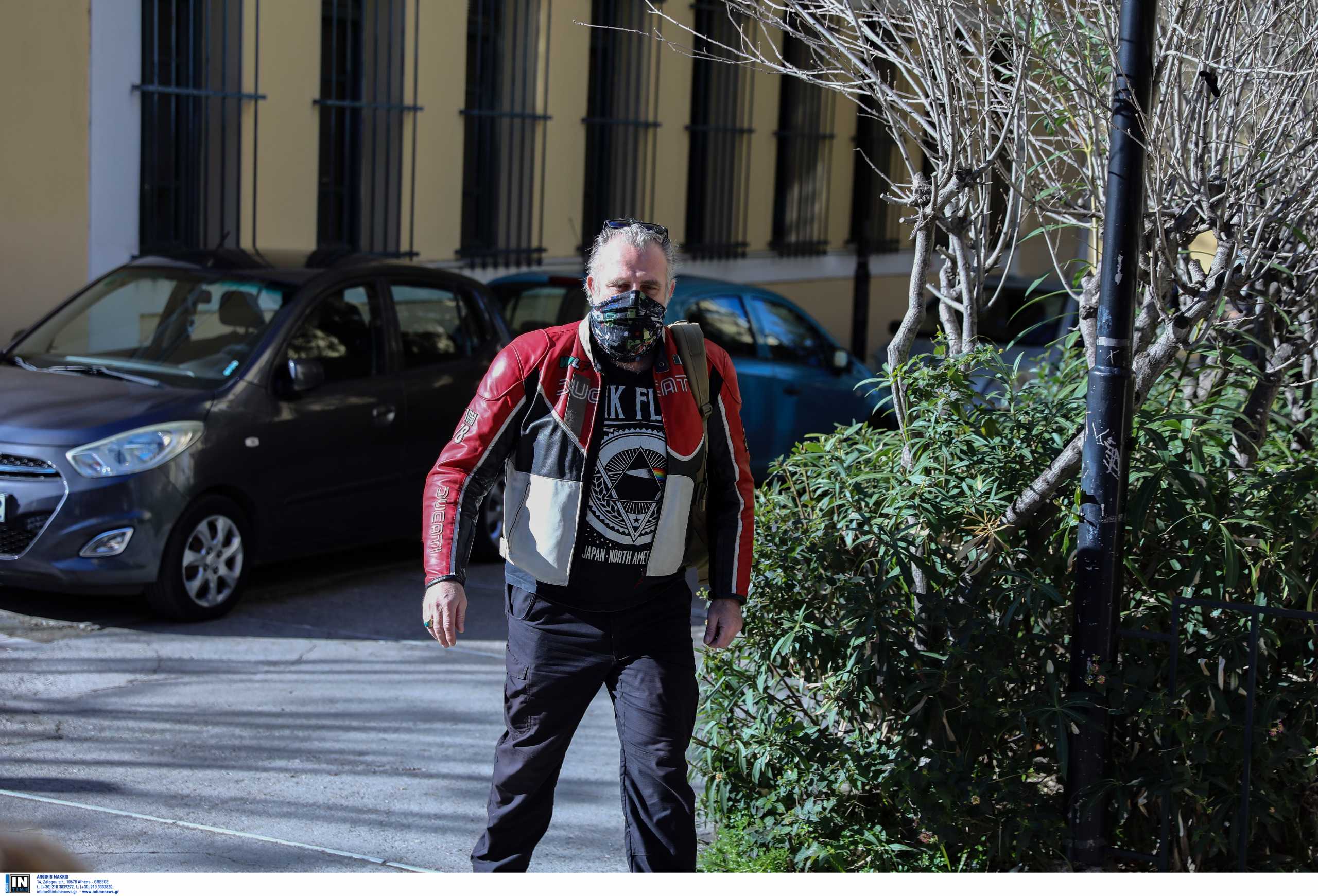 Πασχάλης Τσαρούχας μετά τον εισαγγελέα: Δεν μπορώ να πω ούτε πόσες υποθέσεις κατέθεσα, ούτε ποιες