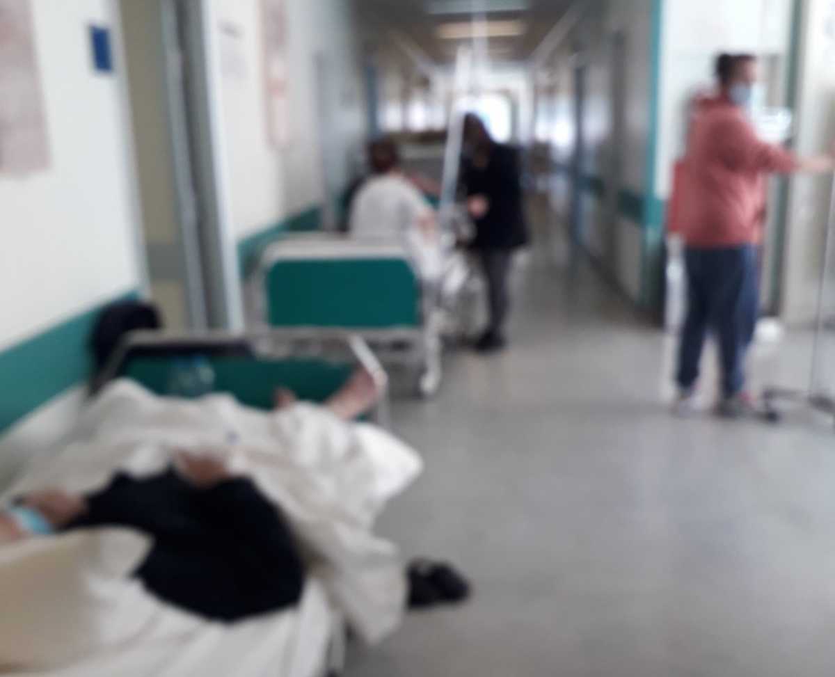 Κορονοϊός: ΜΕΘ τέλος στην Αττική – Δραματική κατάσταση με ράντζα στα νοσοκομεία