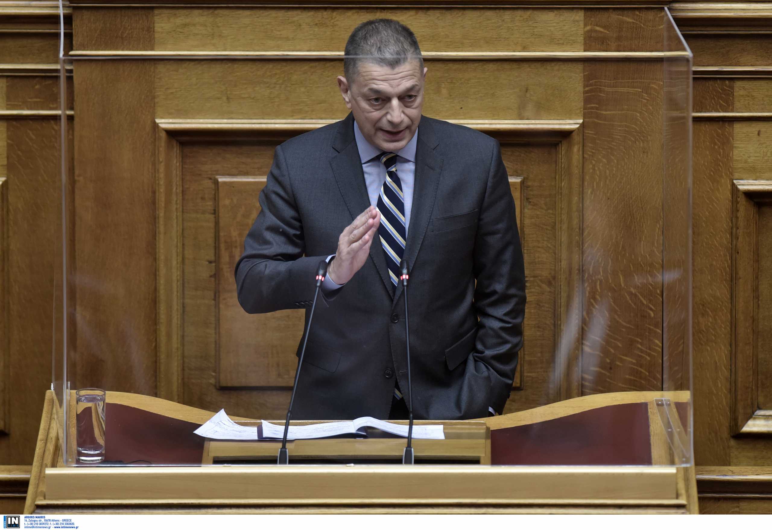 Ìüíç óõæÞôçóç êáé øÞöéóç åðß ôçò áñ÷Þò, ôùí Üñèñùí êáé ôïõ óõíüëïõ ôïõ ó÷åäßïõ íüìïõ ôïõ Õðïõñãåßïõ ÅèíéêÞò ÂÂÂ¶ìõíáò: «¸ãêñéóç ó÷åäßùí óõìâÜóåùí óôïí ôïìÝá ôçò Üìõíáò».
ÅÉÓÇÃÇÔÅÓ: ÌáêÜñéïò Ëáæáñßäçò êáé Ãåþñãéïò Ôóßðñáò.
Óçìåßùóç: Ç ÄéÜóêåøç ôùí ÐñïÝäñùí áðïöÜóéóå óôç óõíåäñßáóç ôçò 12çò Éáíïõáñßïõ 2021 ôç óõæÞôçóç ôïõ íïìïó÷åäßïõ óå ìßá (1) óõíåäñßáóç.
Åðéóçìáßíåôáé üôé ôï ùò Üíù ó÷Ýäéï íüìïõ Ý÷åé ÷áñáêôçñéóèåß áðü ôçí ÊõâÝñíçóç ùò åðåßãïí, êáôÜ ôï Üñèñï 110 ôïõ Êáíïíéóìïý ôçò ÂïõëÞò.