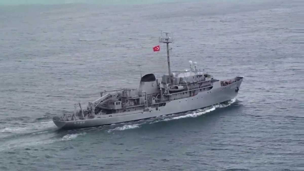 «Τσεσμέ»: Στα Στενά του Βοσπόρου βρίσκεται το τουρκικό ωκεανογραφικό πλοίο
