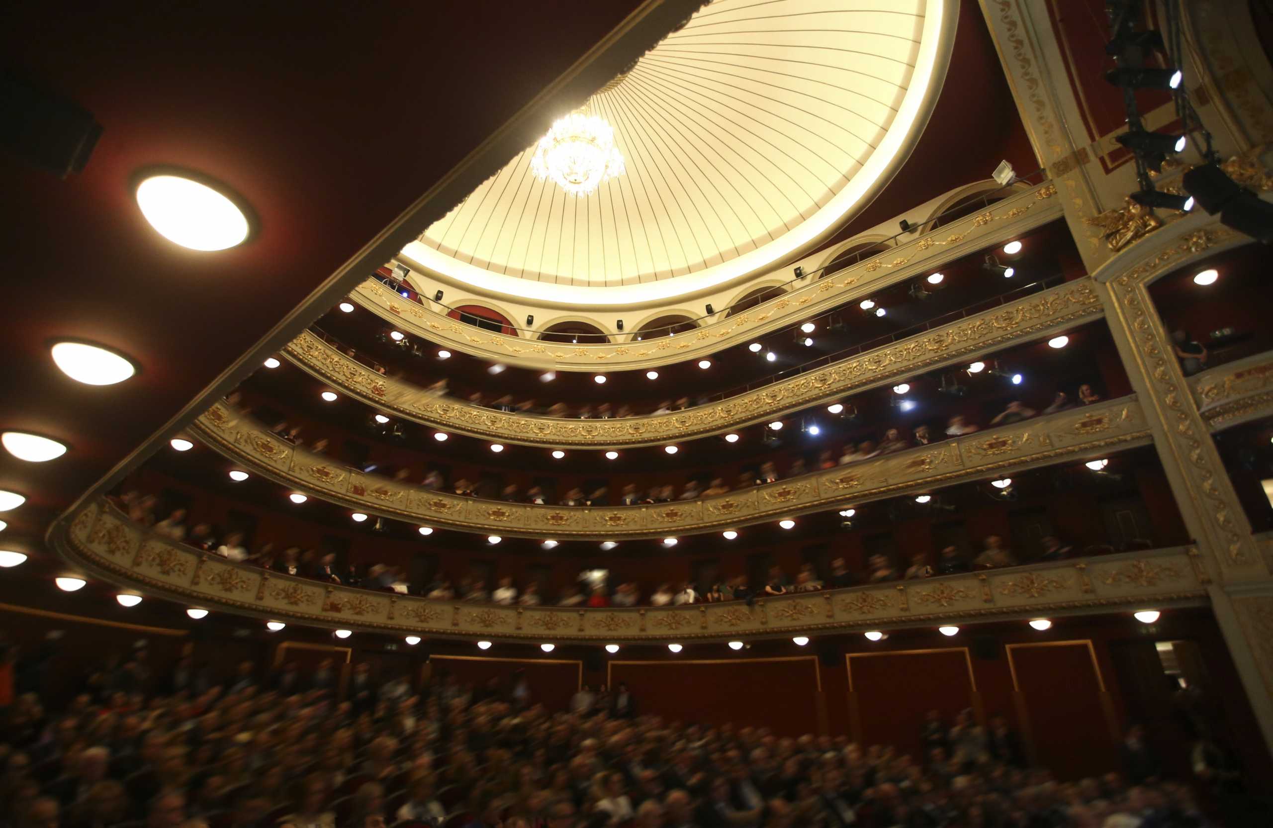 Έρχεται ομαδική καταγγελία ηθοποιών για συνάδελφό τους – Αναφορές και για 3 ακόμη πρόσωπα