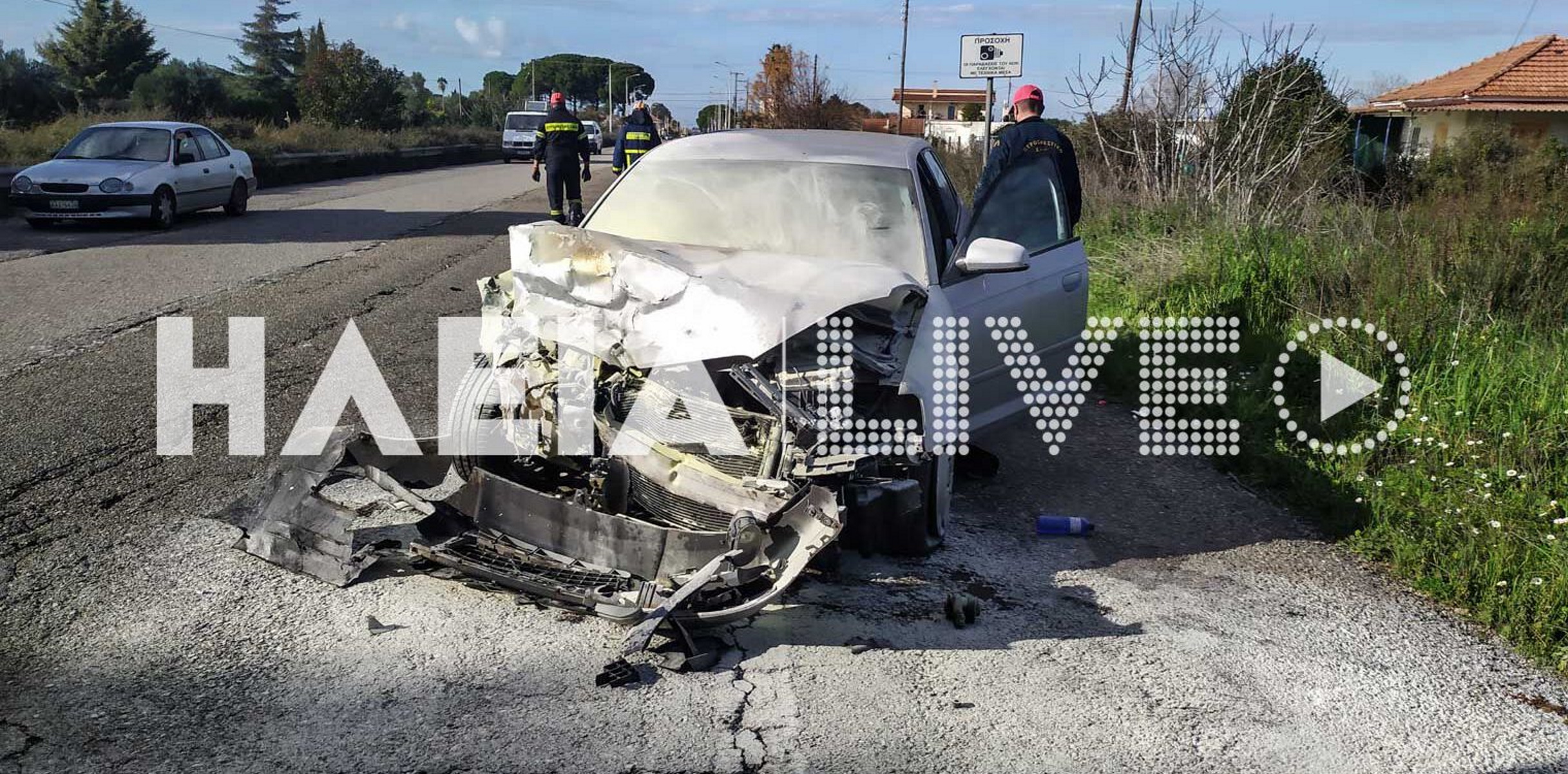 Εθνική Οδός Πατρών – Πύργου: Σοβαρό τροχαίο με τραυματίες – ΙΧ πήρε φωτιά μετά από μετωπική (pics, video)