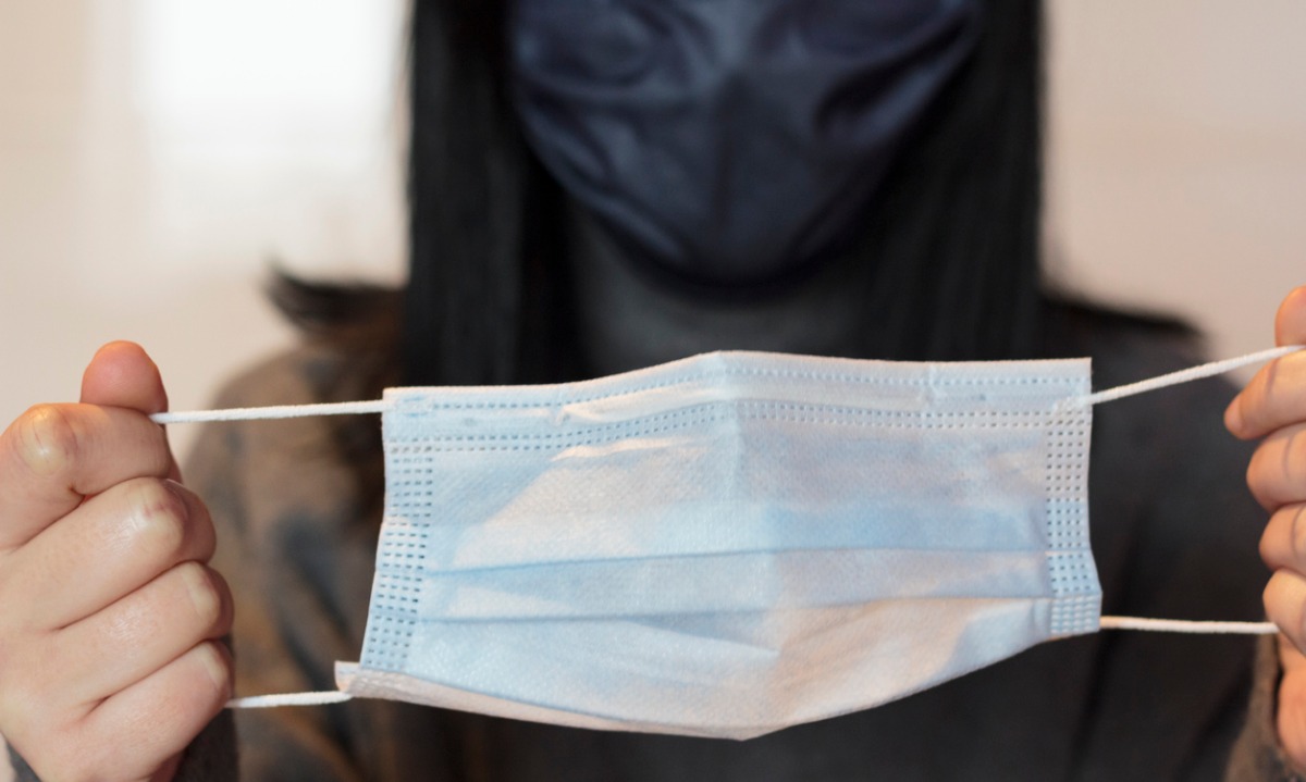 Κορονοϊός: Ναι στην διπλή μάσκα, αλλά ΜΗΝ συνδυάζετε αυτούς τους τύπους μάσκας