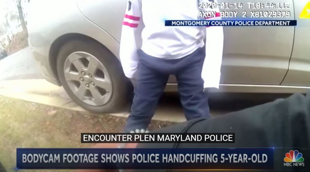 Αδιανόητο: Αστυνομικοί συλλαμβάνουν 5χρονο γιατί… το έσκασε από το σχολείο (vid)