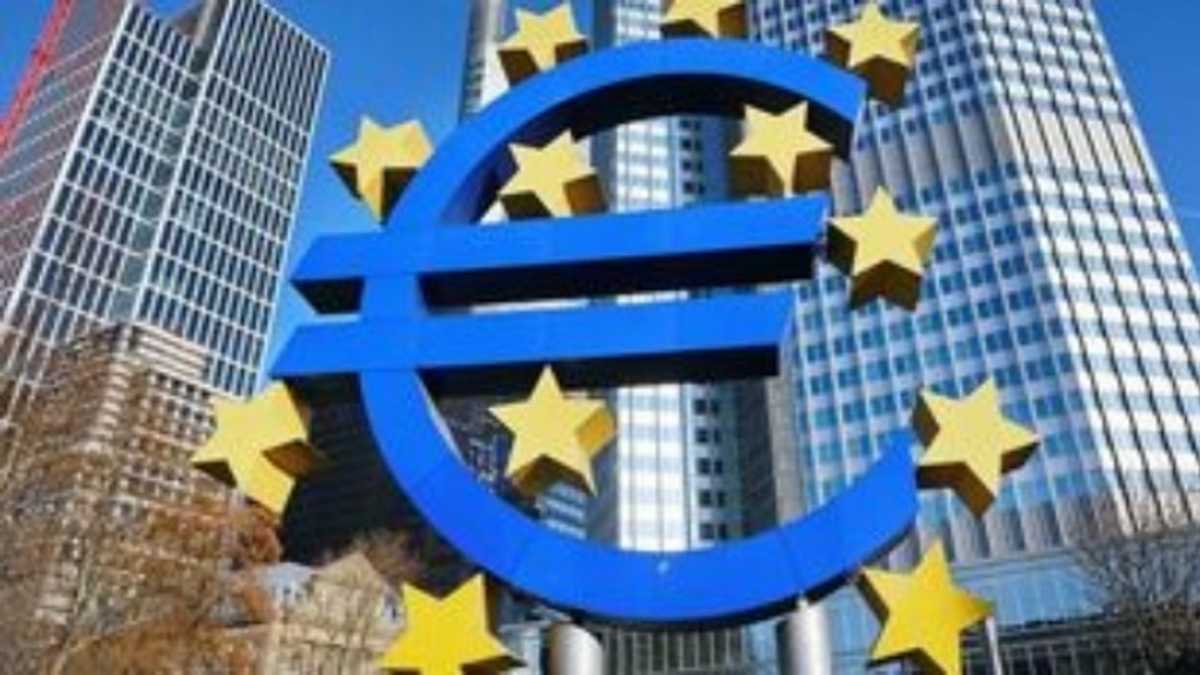 Ευρωζώνη: Η αβεβαιότητα στις τράπεζες επηρεάζει επιτόκια και ανάπτυξη