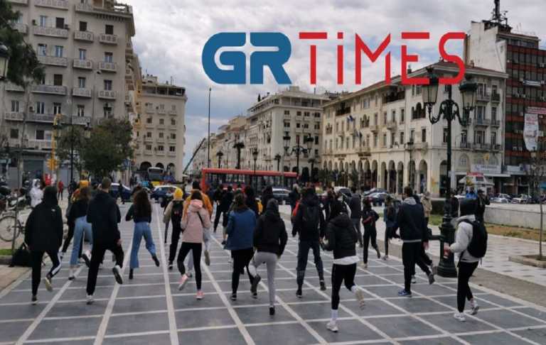 Θεσσαλονίκη: Διαμαρτυρία με γυμναστική για να ανοίξουν σχολές και χώροι άθλησης (pics, vid)