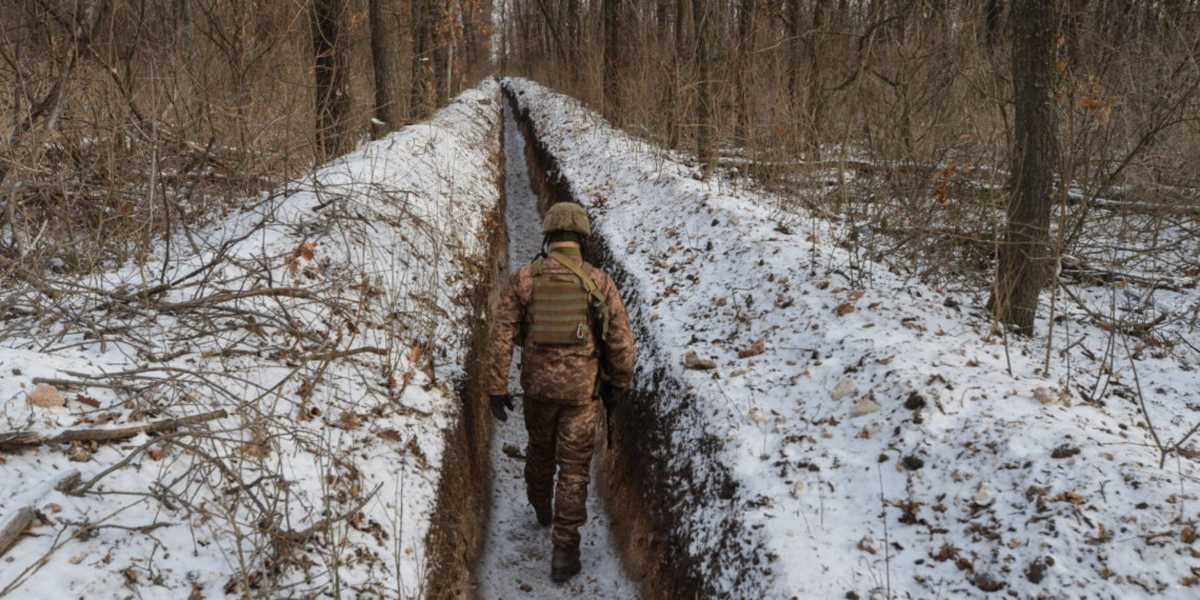 «Σειρήνες πολέμου» στην Ουκρανία: Ρωσικές στρατιωτικές δυνάμεις αναπτύσσονται στα σύνορα
