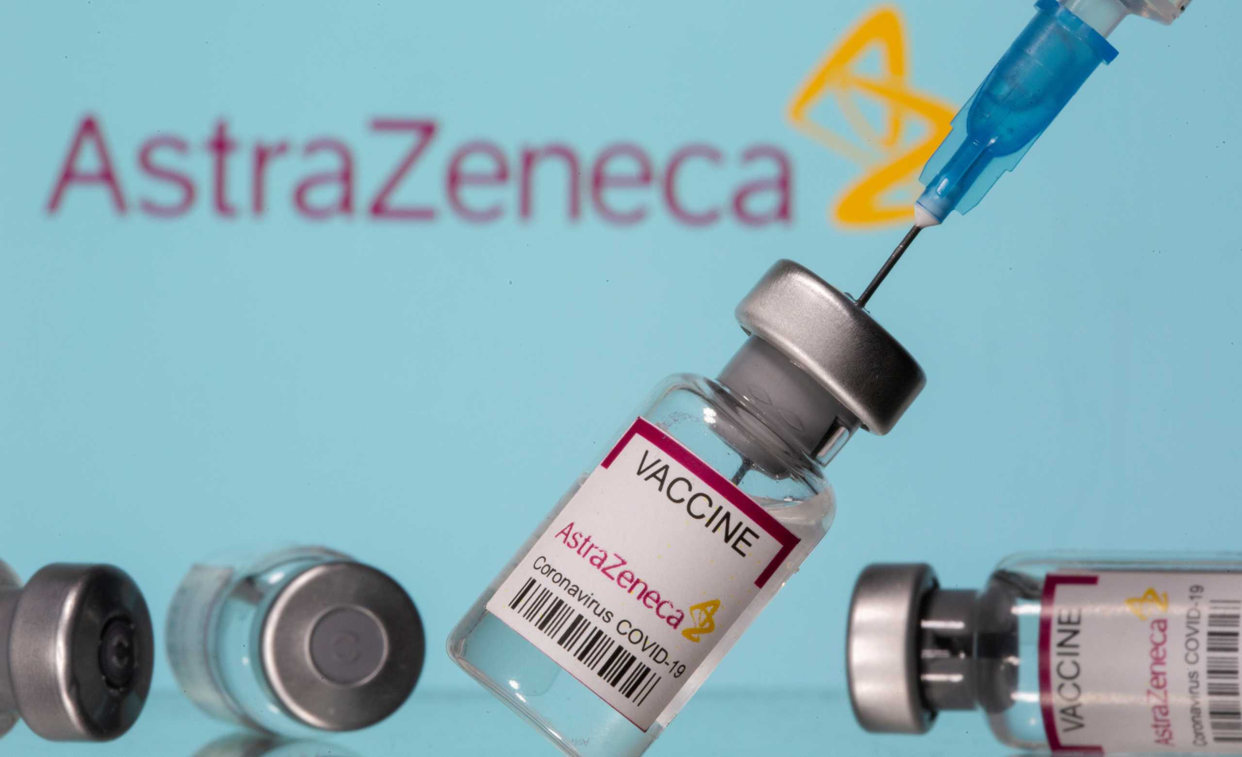 κορονοϊός εμβόλιο μάσκα Astrazeneca
