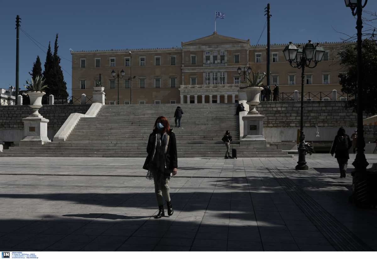 Μαίνεται ο κορονοϊός σε Αττική και Θεσσαλονίκη – Πού εντοπίζονται τα νέα κρούσματα