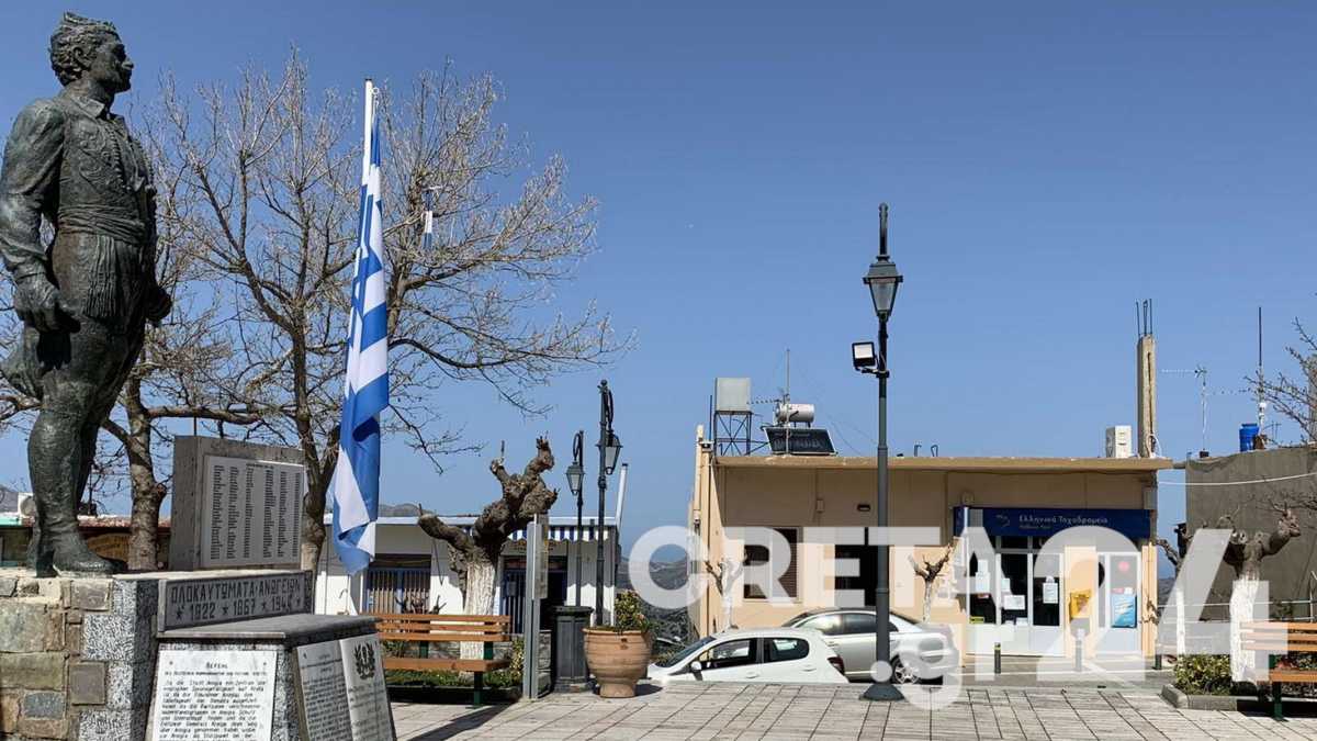 Σκληρό lockdown στα Ανώγεια – Ψυχή δεν κυκλοφορεί στους δρόμους (pics)