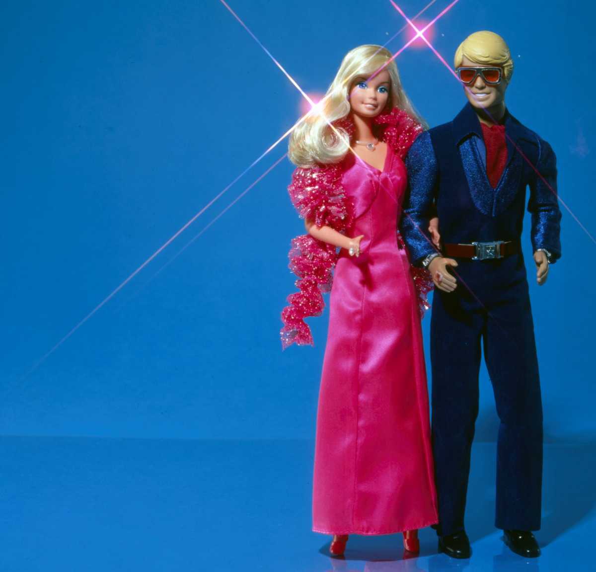 Η Barbie και ο Ken περπάτησαν στην πασαρέλα του οίκου Balmain (pics, vid)