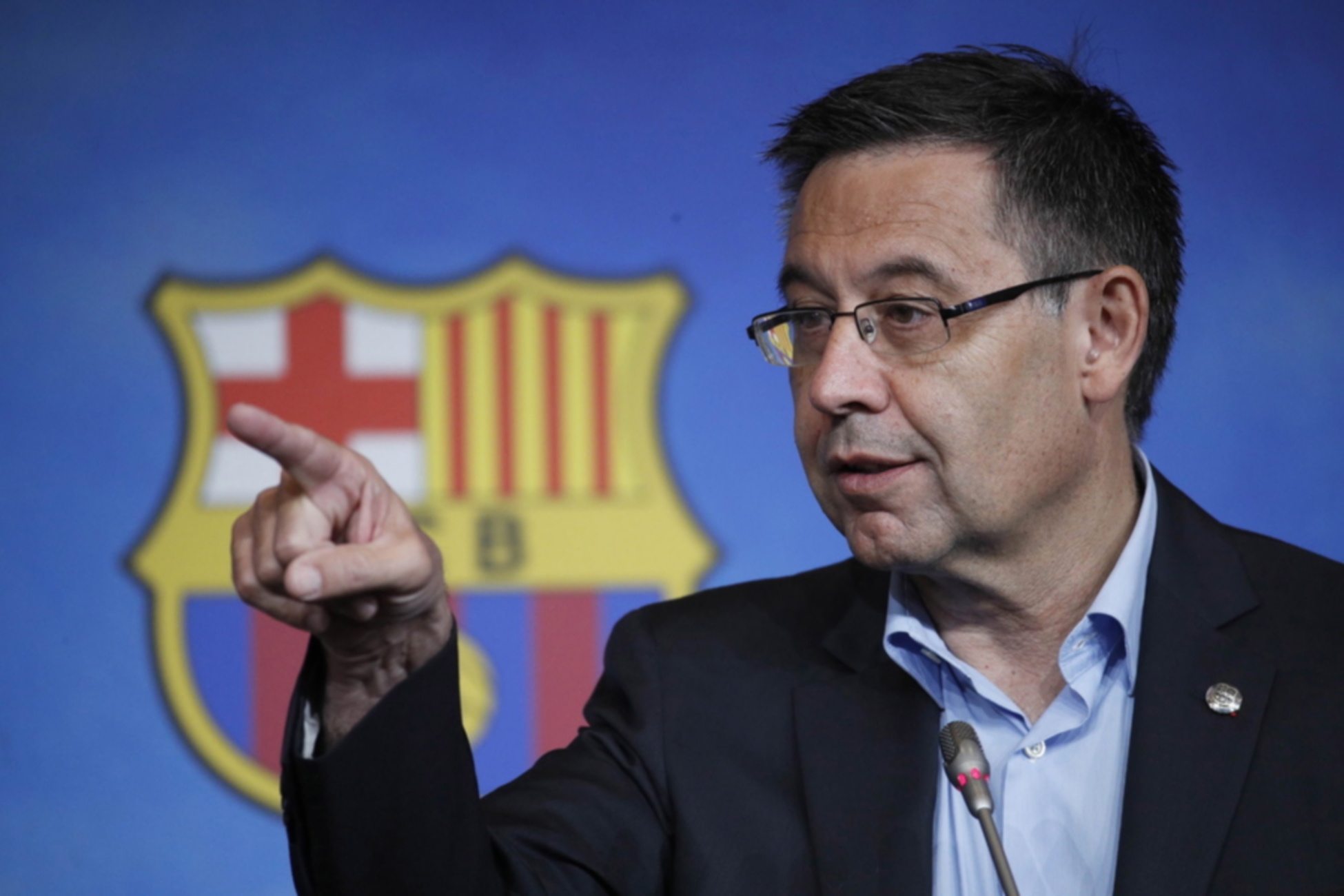epa08779904 (FILE) - FC Barcelona's President Josep Maria Bartomeu attends a press conference in Barcelona, Catalonia, Spain, 05 July 2019 (re-issued 28 October 2020). Bartomeu resigned from his position as Barcelona president on 27 October 2020 together with the rest of the board. He also announced before leaving his position that Barcelona has accepted the invitation to join a proposed European Super League.  EPA