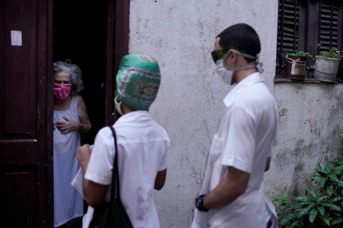 Κούβα: 77 θάνατοι από κορονοϊό και 7.950 κρούσματα το τελευταίο 24ωρο