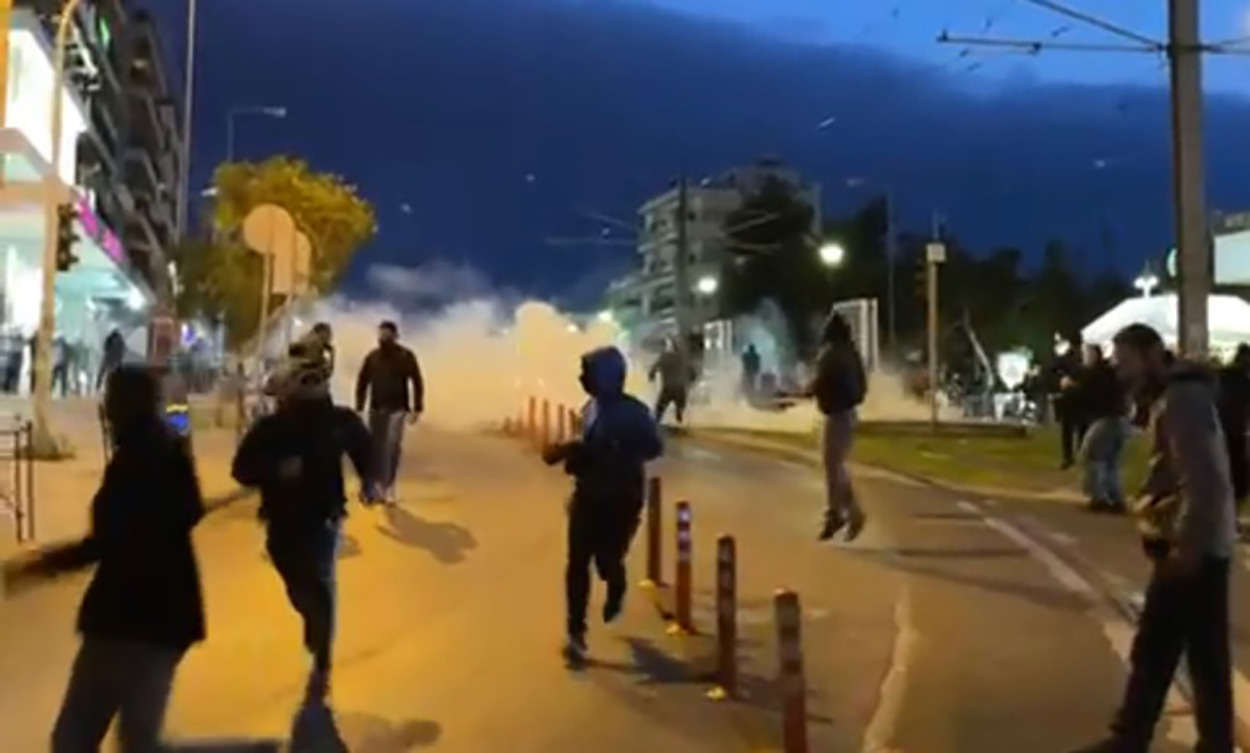 Σάλος για την αστυνομική βία εναντίον πολιτών στη Νέα Σμύρνη – ΕΔΕ από την ΕΛΑΣ