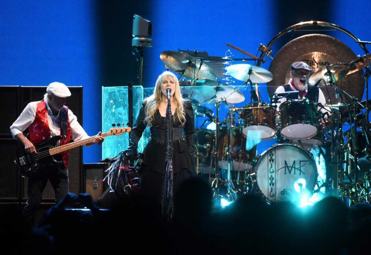 Fleetwood Mac ξανακυκλοφορούν τα τρία πρώτα άλμπουμ τους