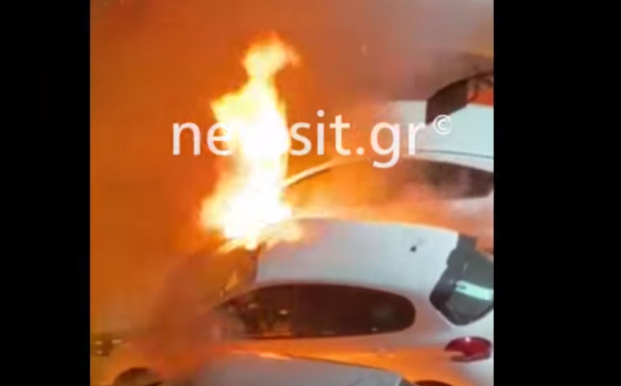Καισαριανή: Φωτιά σε αντιπροσωπεία αυτοκινήτων – Κάηκαν 10 οχήματα – Βίντεο ντοκουμέντο