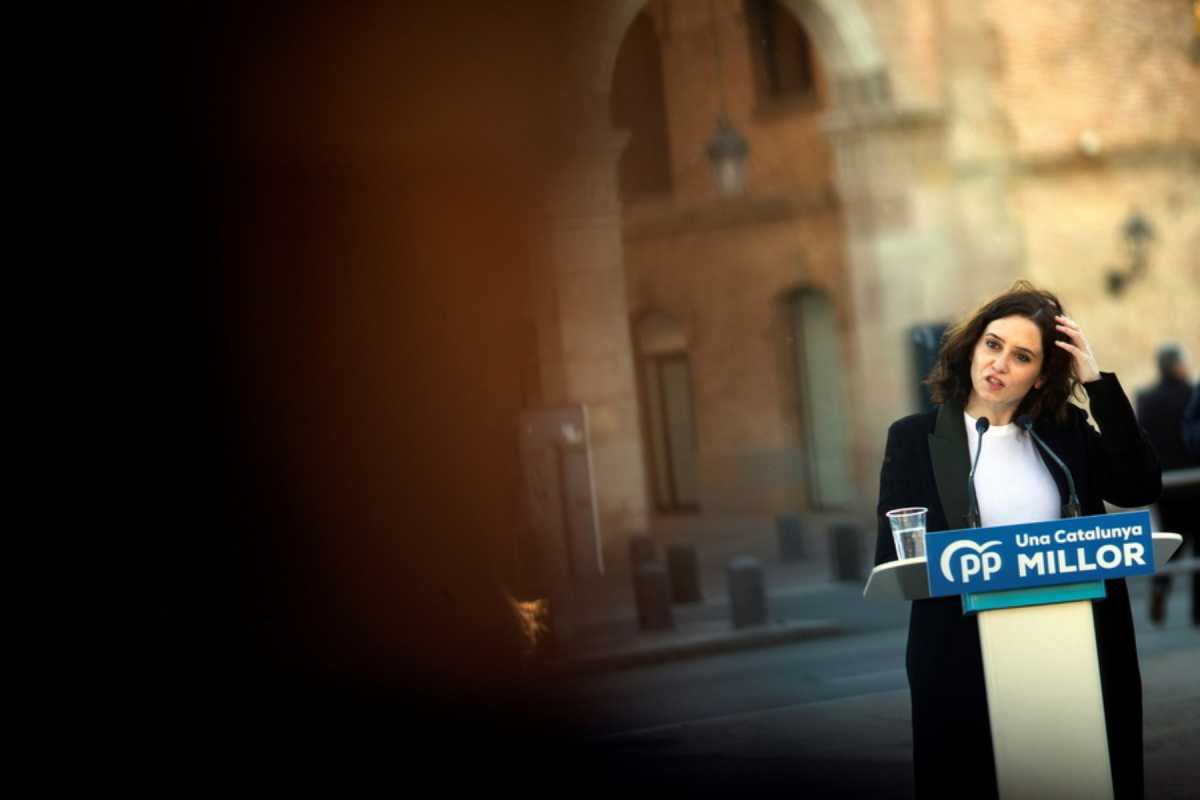 Η πρόεδρος της περιφέρειας της Μαδρίτης παραιτείται και προκηρύσσει πρόωρες εκλογές