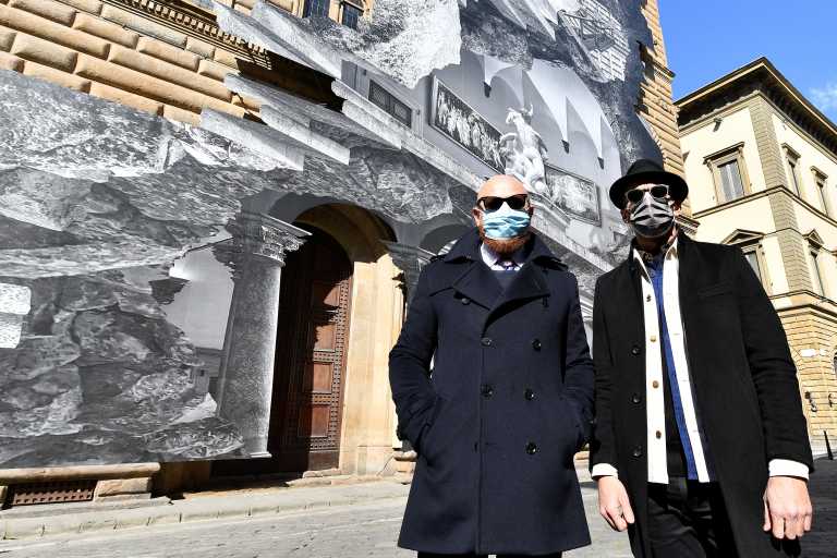 Ένας street artist «ανοίγει» το διάσημο μουσείο της Φλωρεντίας, Palazzo Strozzi