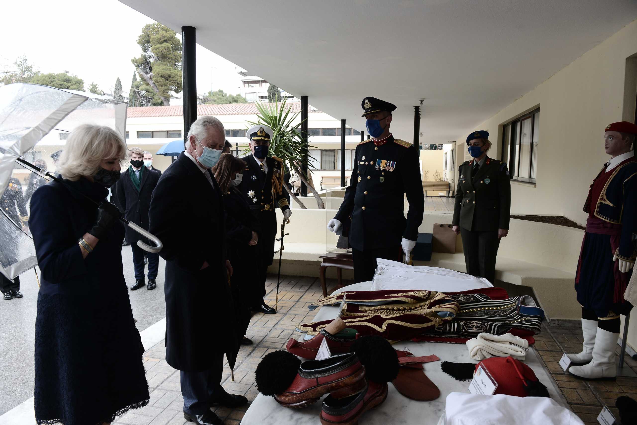 25η Μαρτίου: Ο Πρίγκιπας Κάρολος συναντήθηκε με Σακελλαροπούλου και Μητσοτάκη